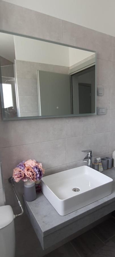 Apartmani Fenestra Tesla I Faust Otočac Exterior foto